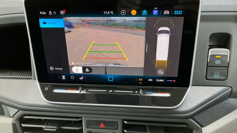 Volkswagen Crafter Cr35 Lwb Diesel Fwd 2.0 TDI 140PS Commerce Plus High Roof Van